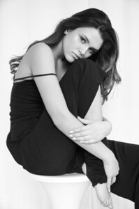 Fotograf-Oliver-Rudolph-Fashion-Beauty-Editorial-Agentur-Shooting-Model-Tageslicht-Loft-Portrait-sw-sun-Sexy-Louisa.jpg