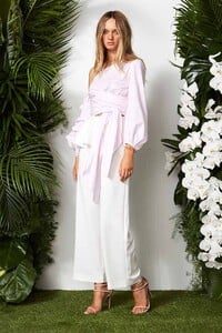 GabineBlouse_ClassicFrenchBebeRose_NicePant_White_Side_2048x2048.jpg
