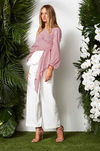 GabineBlouse_ClassicFrenchRouge_NicePant_Side_2048x2048.jpg