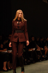 Givenchy-2008-Paris-Toni-5sm.jpg