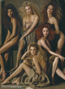 Godfather_Meisel_US_Vogue_May_2009_05.thumb.jpg.31edd8d1b1d068ca8586ea6a5eaa7b50.jpg