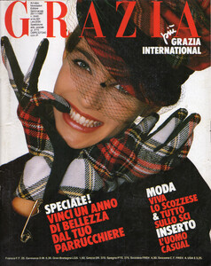 GraziaIT291187no2440cover.thumb.jpg.e2c3224836ae2290ae2b6db3268ce8c2.jpg