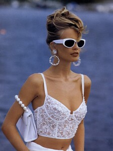 Hispard_US_Vogue_January_1992_09.thumb.jpg.a69f2405ec2c7c463f05ff9ae3c00dad.jpg
