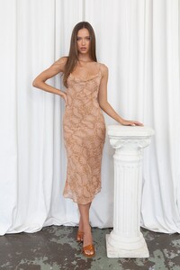 Isabelle-Quinn-Duke-Midi-Snakeskin3_1000x.thumb.jpg.262a69e7eab6e04f7cfbdcb8085436c7.jpg