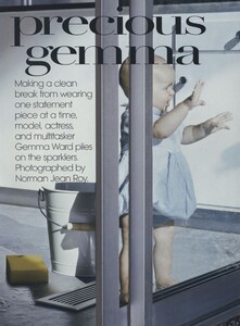 Jean_Roy_US_Vogue_December_2007_02.thumb.jpg.ad9a0b8b06dd4e1d136a8a55b6a80449.jpg
