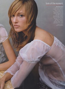 Klein_US_Vogue_June_2001_02.thumb.jpg.3ff86972b7557b4f8d118846fb908bb3.jpg
