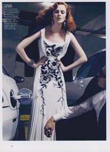 Klein_US_Vogue_March_2009_03.thumb.jpg.8814b5d85ff14d34900a3148c885da81.jpg