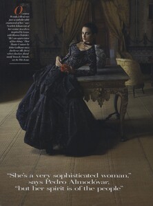 Leibovitz_US_Vogue_December_2007_07.thumb.jpg.d6418d1f893602d07fbfd6ae418c6fd3.jpg