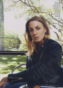 Leibovitz_US_Vogue_October_2009_02.thumb.jpg.a85fd65abd9baa663ccdc4f70214d352.jpg