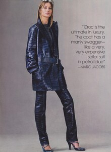 Lounge_Meisel_US_Vogue_August_2000_03.thumb.jpg.6988d2a0307c86ee85566e25135cf51a.jpg
