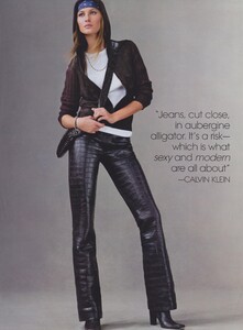 Lounge_Meisel_US_Vogue_August_2000_05.thumb.jpg.ff2bc1182e0f7d45e51109679694c2db.jpg