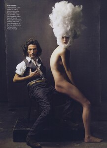 Magic_Leibovitz_US_Vogue_March_2009_02.thumb.jpg.fa06c1bbe1150008805904d2cb94d91c.jpg