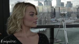 Margot_Robbie_Esquire_2011_00_02_55_06_19.jpg