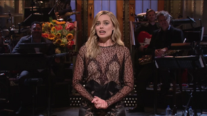 Margot_Robbie_SNL17.mkv_000110744.png