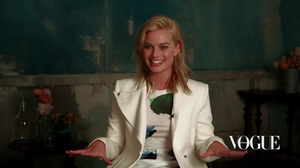 Margot_Robbie_Vogue_Australia15_00_00_37_07_10.png