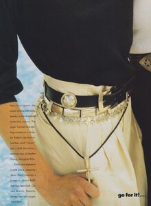 Maser_US_Vogue_May_1988_12.thumb.jpg.b001edf6e28297cea5ce4de4c113701f.jpg