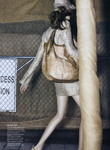 Match_Meier_US_Vogue_January_2009_04.thumb.jpg.ca83f28b0d9f1e9d5f2aa3fa43a78f9e.jpg