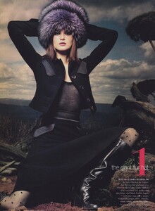 Meier_US_Vogue_July_2001_02.thumb.jpg.070c11a0fabdd80fc19734e65745ed5b.jpg