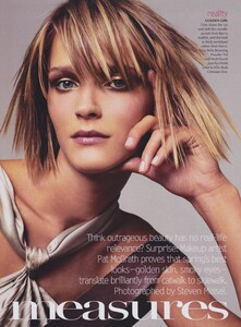 1999: Carmen Kass - Vogue - 20