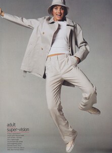 Meisel_US_Vogue_August_2001_03.thumb.jpg.0baedf2f2843e29dcbec7739fd1b9f16.jpg