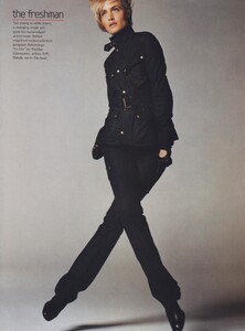 Meisel_US_Vogue_August_2001_04.thumb.jpg.a2ca24d68f5320cf22e5e7bf7d56d73d.jpg