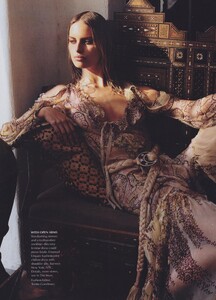 Meisel_US_Vogue_July_2002_01.thumb.jpg.6ee167d51d494365ad6c84e8c04ed174.jpg