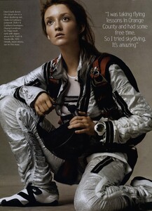 Meisel_US_Vogue_June_2003_10.thumb.jpg.bb0ccad3661354b7b87c42b7ce1ba2df.jpg