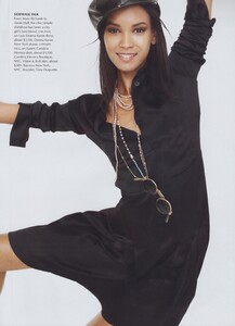 Meisel_US_Vogue_May_2002_17.thumb.jpg.1215b8bfc43775472f70418b67806a83.jpg