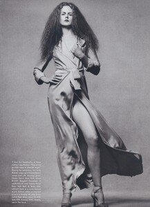 NK_US_Vogue_February_1995_06.thumb.jpg.588cf5a0270d884332f0518854b34681.jpg