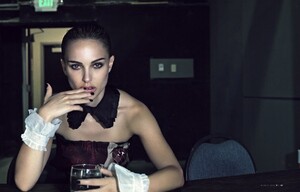 Natalie-Portman-Nude-Academy-Award-101.jpg