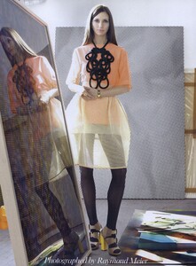 Optic_Meier_US_Vogue_January_2009_01.thumb.jpg.a3f1eb0b21999cfcf391c98ff7b27c2b.jpg