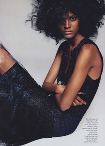 Reality_McDean_US_Vogue_July_2002_03.thumb.jpg.e217deeec2dbf9f6979c73149468c0a8.jpg