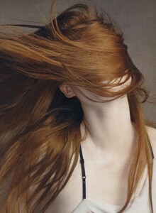 Red_Demarchelier_US_Vogue_January_2009_02.thumb.jpg.289b4ac355dda4f5d78f4f8fb734015b.jpg