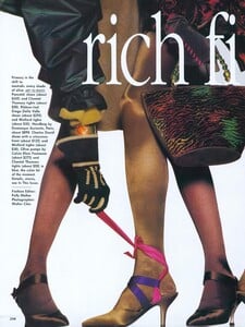 Rich_Chin_US_Vogue_August_1991_01.thumb.jpg.cb99a56fc41b3d4c10eeecf21ea33585.jpg