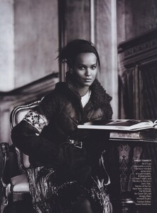 Role_Meisel_US_Vogue_May_2005_02.thumb.jpg.266cf24b06a400b989243e3c4ac76161.jpg