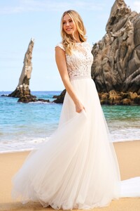 Sherri-Hill-71003-ivory-49332.thumb.jpg.0e54b3b1d1dd71c2f5e589a84866f326.jpg