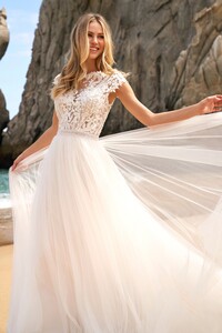 Sherri-Hill-71003-ivory-49335.thumb.jpg.d2bbb25da76a928e751e422ed821a5a3.jpg