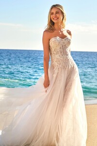 Sherri-Hill-71009-ivory-49338.thumb.jpg.5886c16198af36adb3fc4eb713121547.jpg