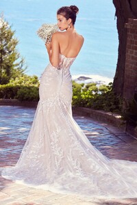 Sherri-Hill-71026-ivory-nude-48707.thumb.jpg.e2000577876624d3a79adf02073fb60b.jpg