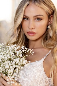 Sherri-Hill-71062-ivory-49251.thumb.jpg.31225a9f732501729f55ffa398cd5610.jpg