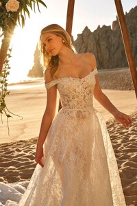 Sherri-Hill-71063-ivory-49310.thumb.jpg.45fc0dbdd0fb96327fd6e407e7eb9deb.jpg