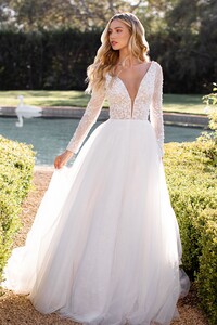 Sherri-Hill-81070-ivory-49274.thumb.jpg.e03851de903aaadcaa8667a88fc24b90.jpg
