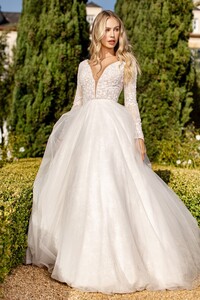 Sherri-Hill-81070-ivory-49276.thumb.jpg.01c4873c236122db9a6adc51516b9ac2.jpg