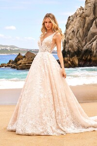 Sherri-Hill-81106-ivory-nude-49405.thumb.jpg.c8a74b91b9107c87d155fd910a9fe067.jpg