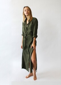 ShirtDress4.thumb.jpg.1fc2500a354587012ecf7f0f1bc172be.jpg