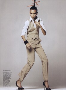 Sims_US_Vogue_February_2009_05.thumb.jpg.480de8dba6545c9f4a51f45103f2059c.jpg