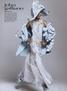 Sims_US_Vogue_January_2009_08.thumb.jpg.ce51b26b84e1b04e1cec1b80d73267c3.jpg