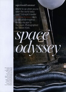 Space_Klein_US_Vogue_June_2003_01.thumb.jpg.616392c0fecb594fba1651a6f3df887c.jpg