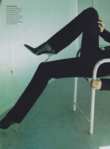 Suit_Meisel_US_Vogue_August_2000_20.thumb.jpg.7e0b3ff4abf33c395252de1f23262b9e.jpg