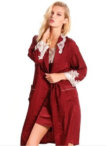 Summer-new-100-silk-long-sleeve-robe-of-silk-long-sleeves-luxurious-comfortable-silk-pajamas-lady1.jpg